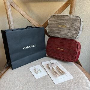 Chanel factory 5 cosmetic case pouch with accessories